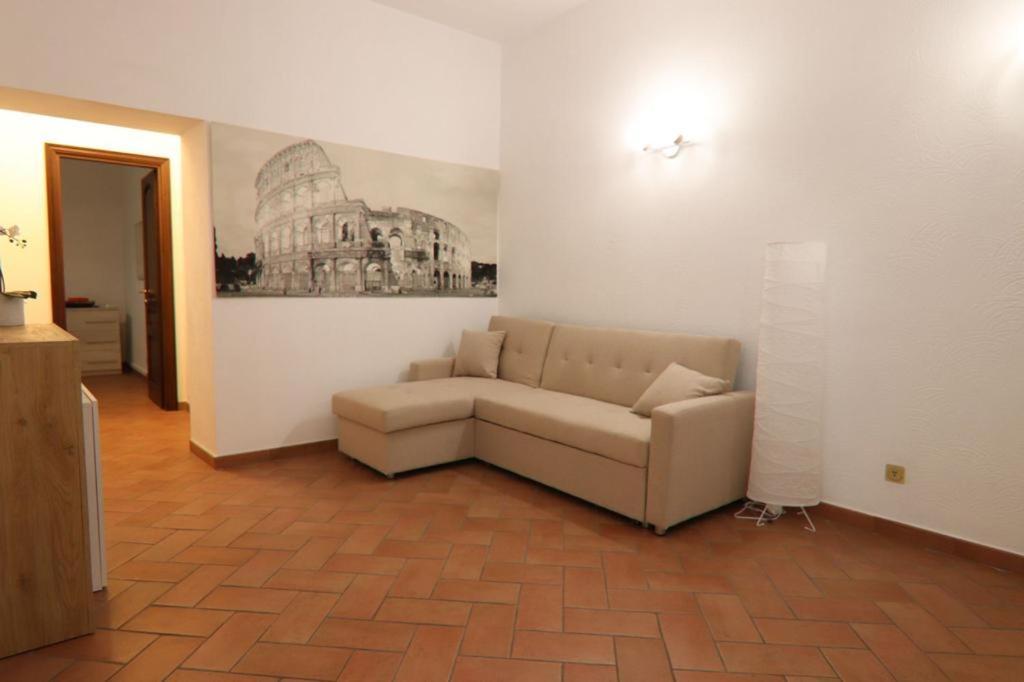 Colosseum 20 Apartment Рим Екстериор снимка