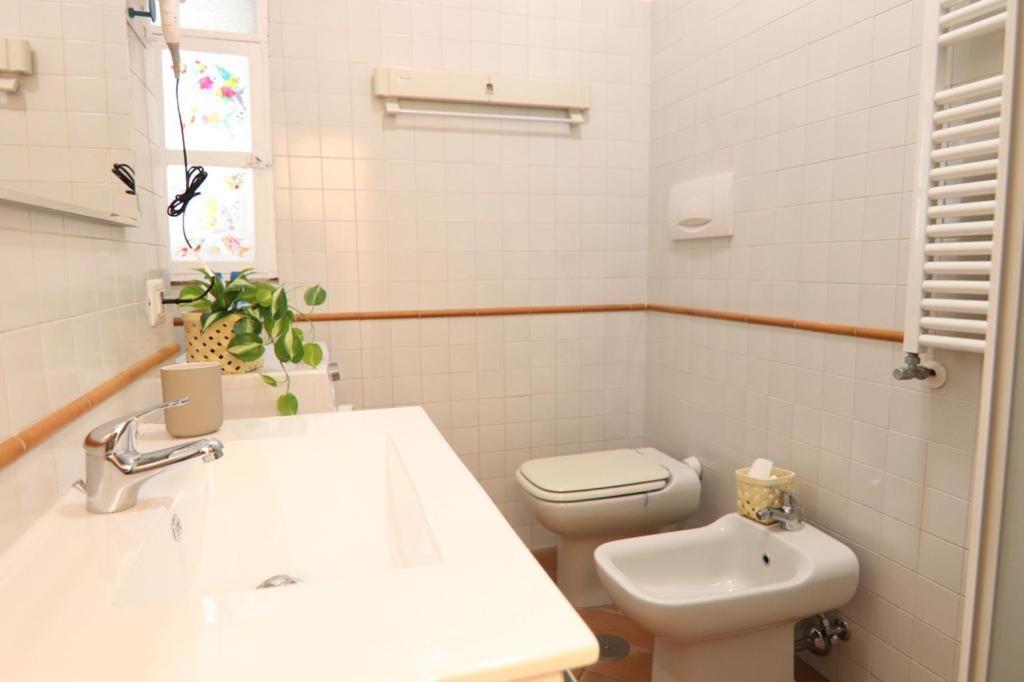 Colosseum 20 Apartment Рим Екстериор снимка
