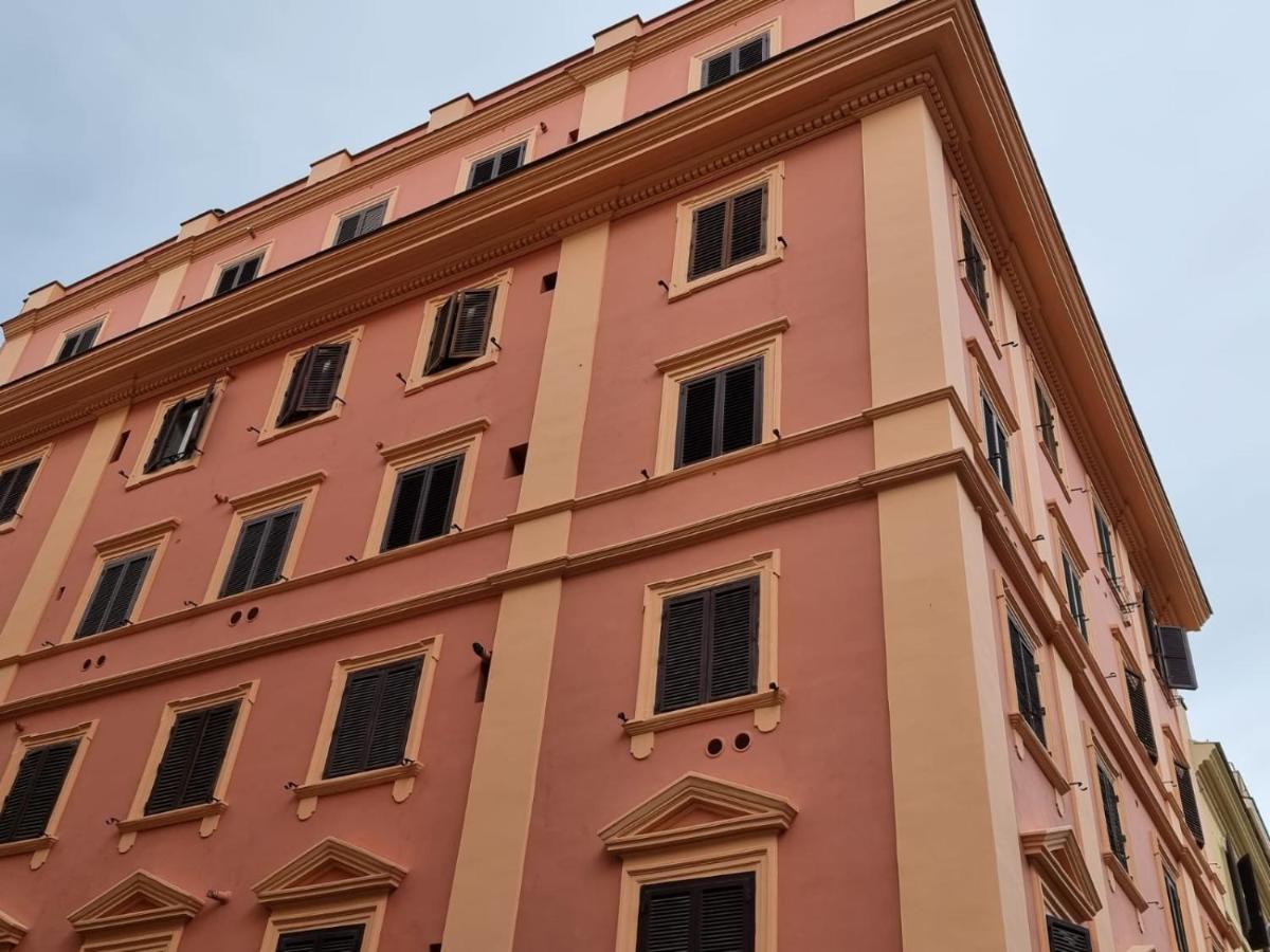 Colosseum 20 Apartment Рим Екстериор снимка