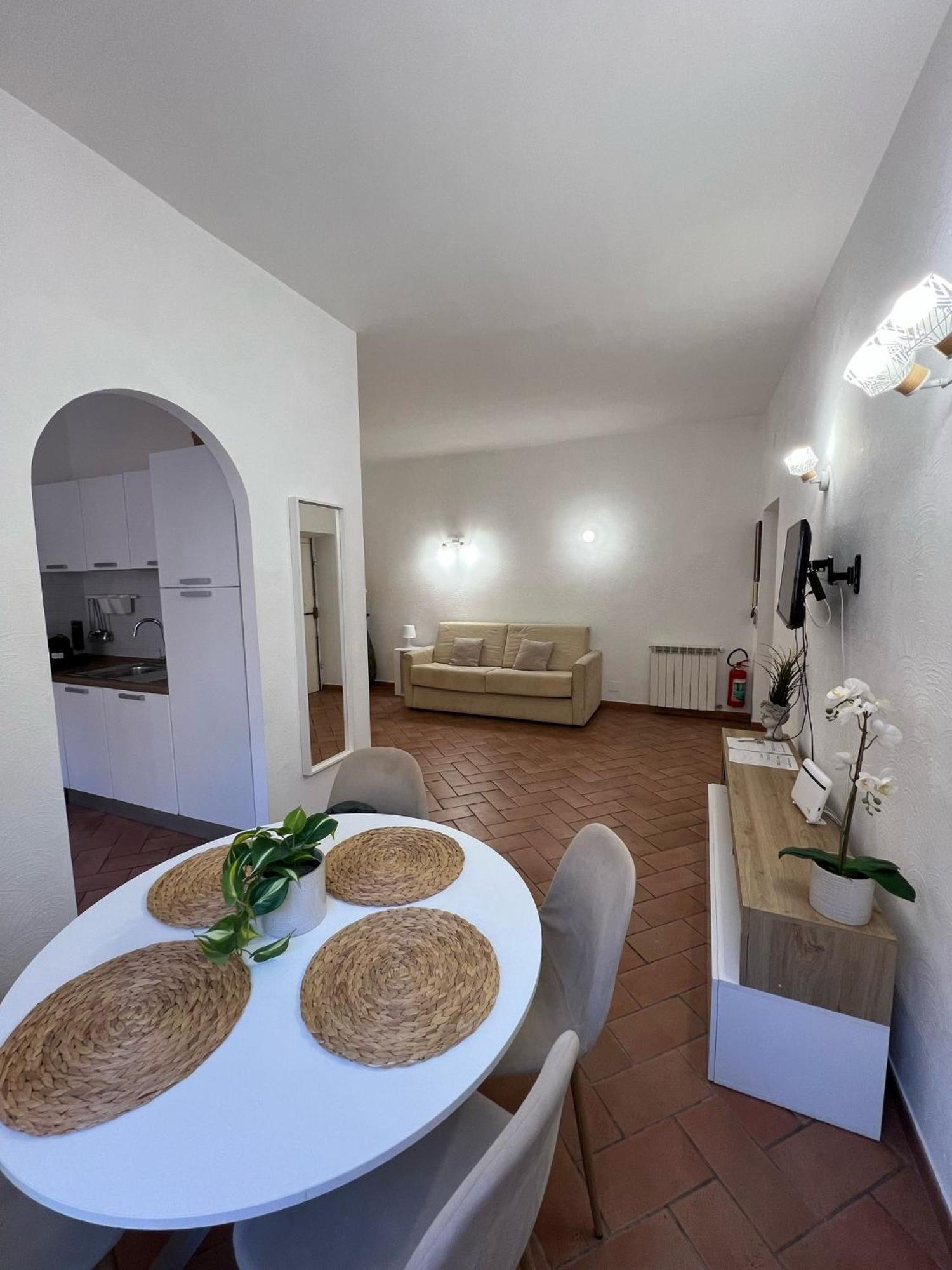 Colosseum 20 Apartment Рим Екстериор снимка